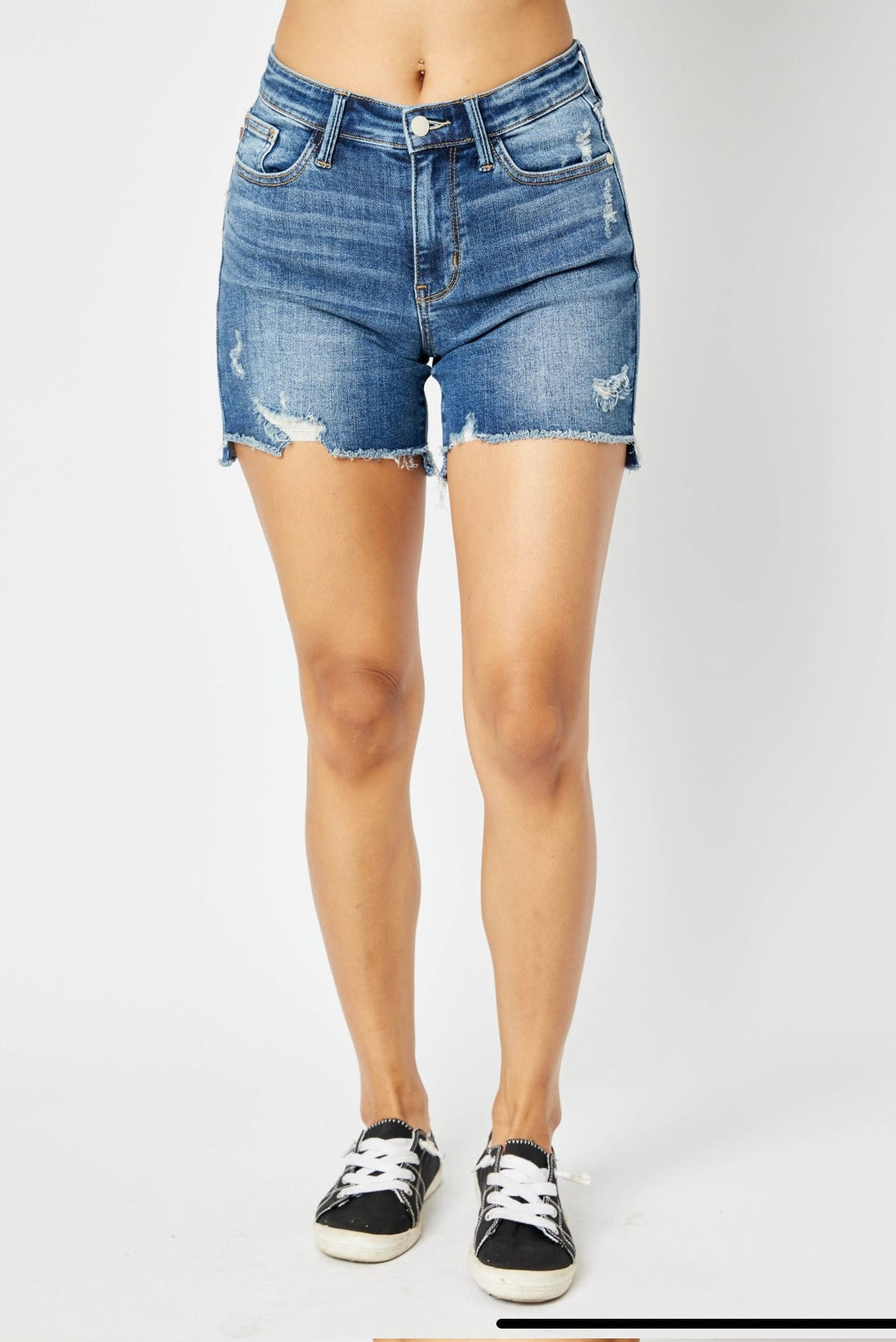 Shorts Judy Blue de tiro medio desgastados