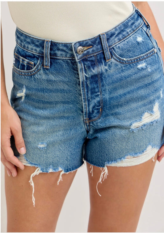 Shorts Judy Blue Rigid Magic deshilachados