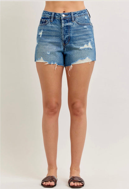 Shorts Judy Blue Rigid Magic deshilachados