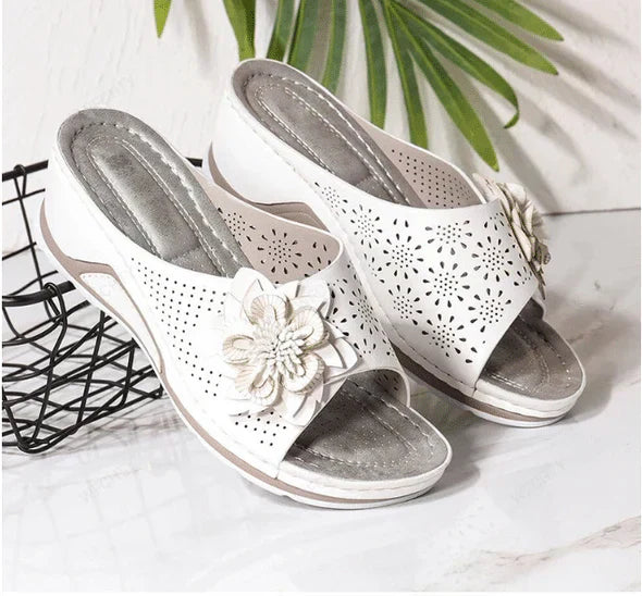 Gavrielle | Sandalias de piel suave con soporte para el arco